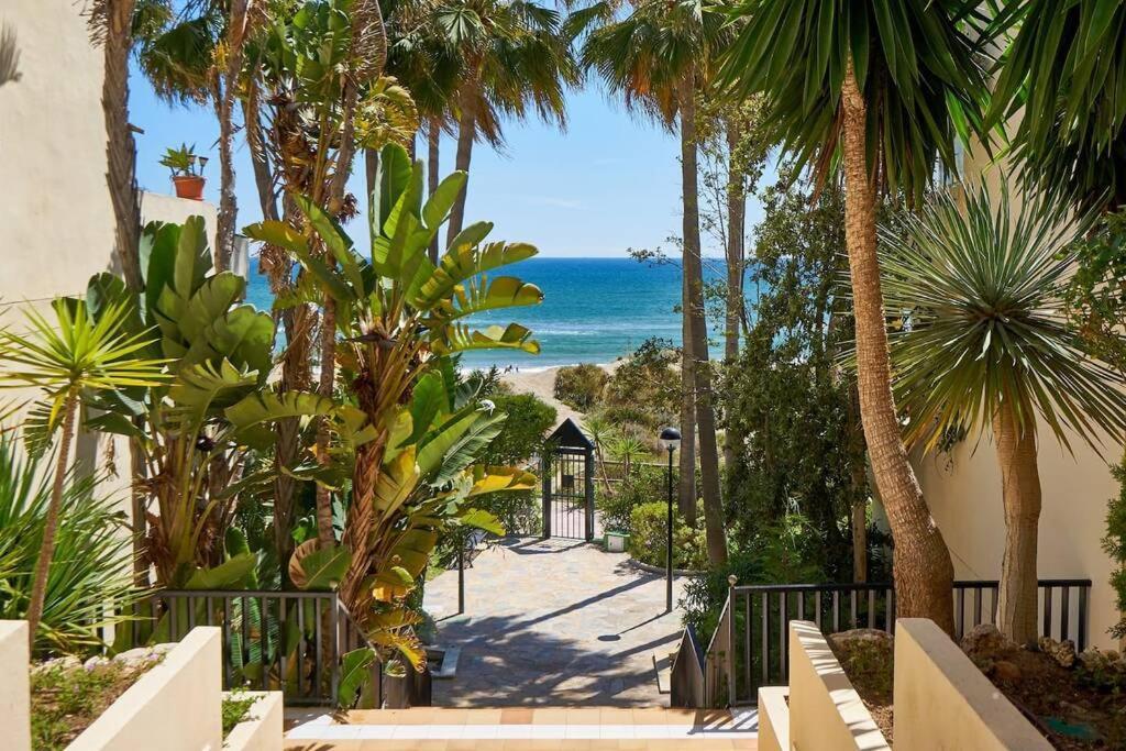 Oleholidays 603 Romana Playa Primera Linea Playa Marbella Exterior foto